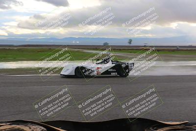 media/Jan-14-2023-CalClub SCCA (Sat) [[d2757389b8]]/Group 4/Race (Sunset)/